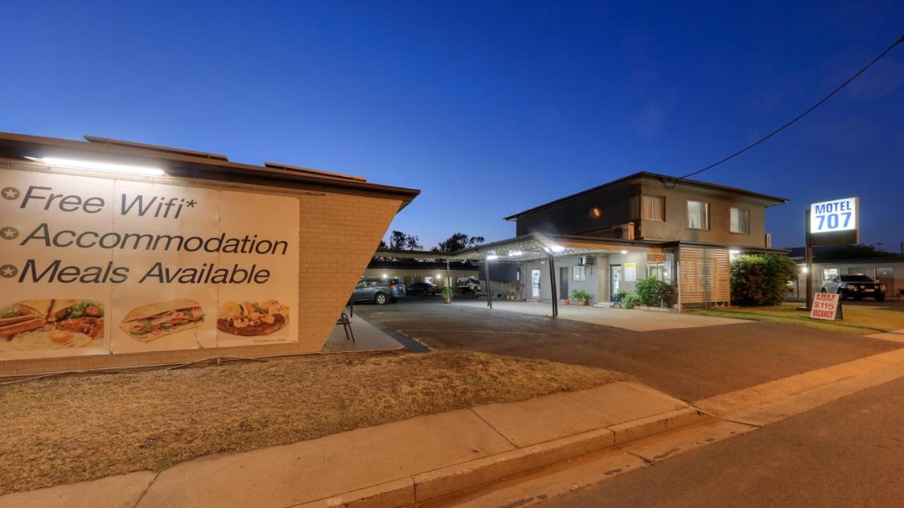 Motel 707 Emerald Εξωτερικό φωτογραφία