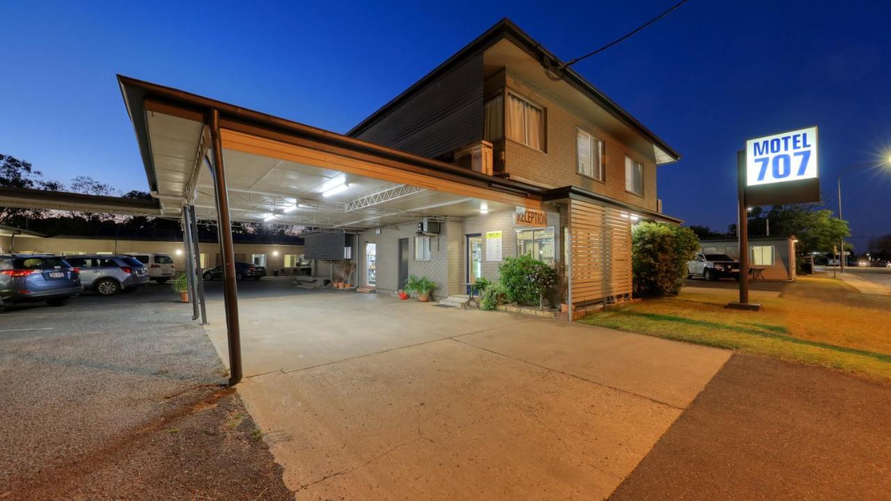 Motel 707 Emerald Εξωτερικό φωτογραφία