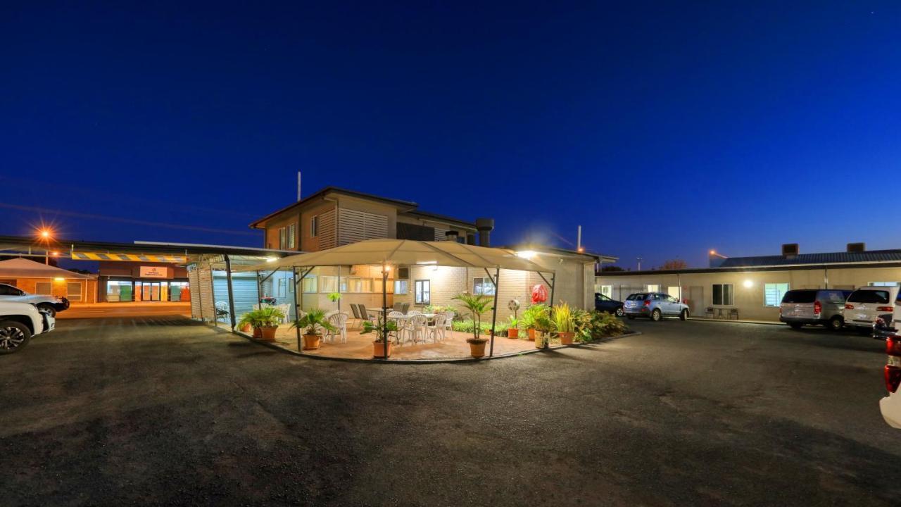 Motel 707 Emerald Εξωτερικό φωτογραφία